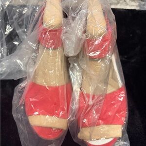 Naturalizer Red and Tan Women's Sandals